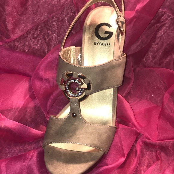 Chunky guess heel - Picture 2 of 7